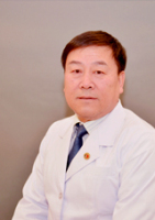杨钧 照片