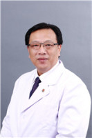 张岩 照片