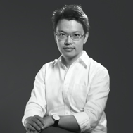刘通 照片