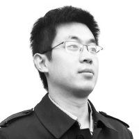 李倞 照片