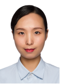 谭念 照片