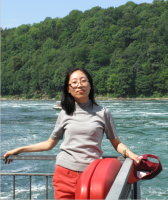 李爱宁 照片