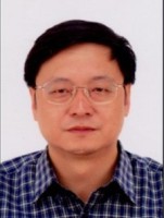 梁伟 照片