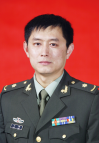丁明 照片