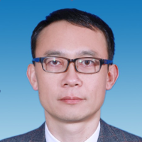 尹崇高 照片