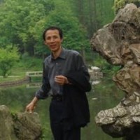 丁毅 照片