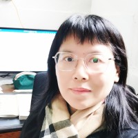 严晓红 照片