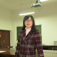 丁春玲 照片