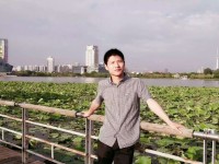 陈东方 照片
