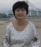 胡萍 照片