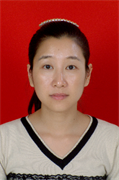 李芳 照片