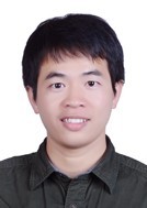 钟愉承 照片
