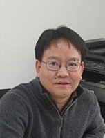吴思 照片