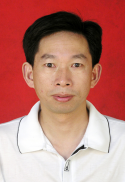 李诗龙 照片