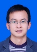 易丹 照片