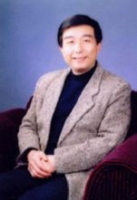 丁辛 照片