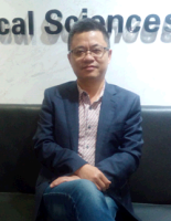 王万铁 照片