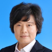 高玉琳 照片