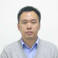 何嵩 照片
