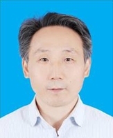 侯振清 照片
