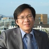 卢英华 照片