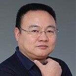 吕鑫 照片