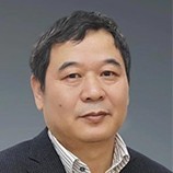 龙腊生 照片