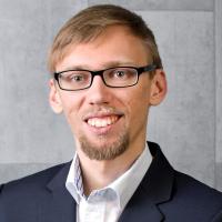 Pavlo O. Dral 照片