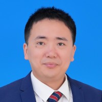 屈小波 照片