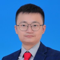 易骏 照片