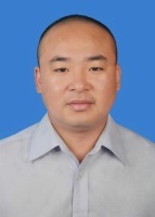 李强 照片