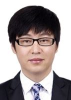 周建 照片