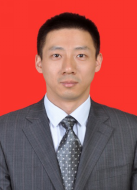 唐霖 照片