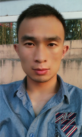 李　琦 照片