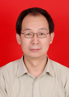 李言 照片