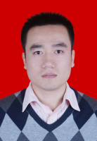纠博 照片