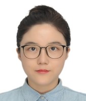 董越 照片