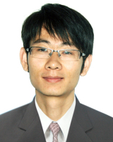 王宏 照片