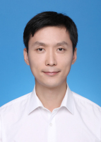 仲鹏 照片
