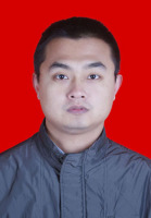 臧博 照片