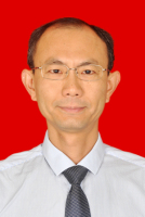 董霖 照片