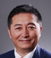 关成华 照片