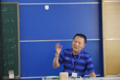 辛小龙 照片
