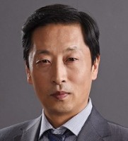 高嵘 照片