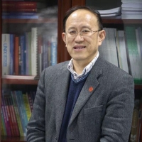 管晓宏 照片