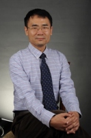 刘均 照片