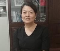 李昕 照片