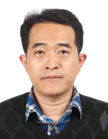 毕强 照片