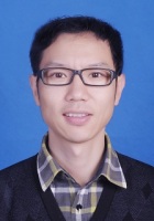 崔陇鹏 照片