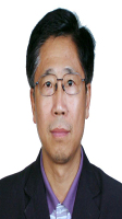 谷立臣 照片